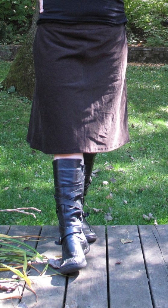 Ginger skirt by Colette, as sewn by The Finished Garment
