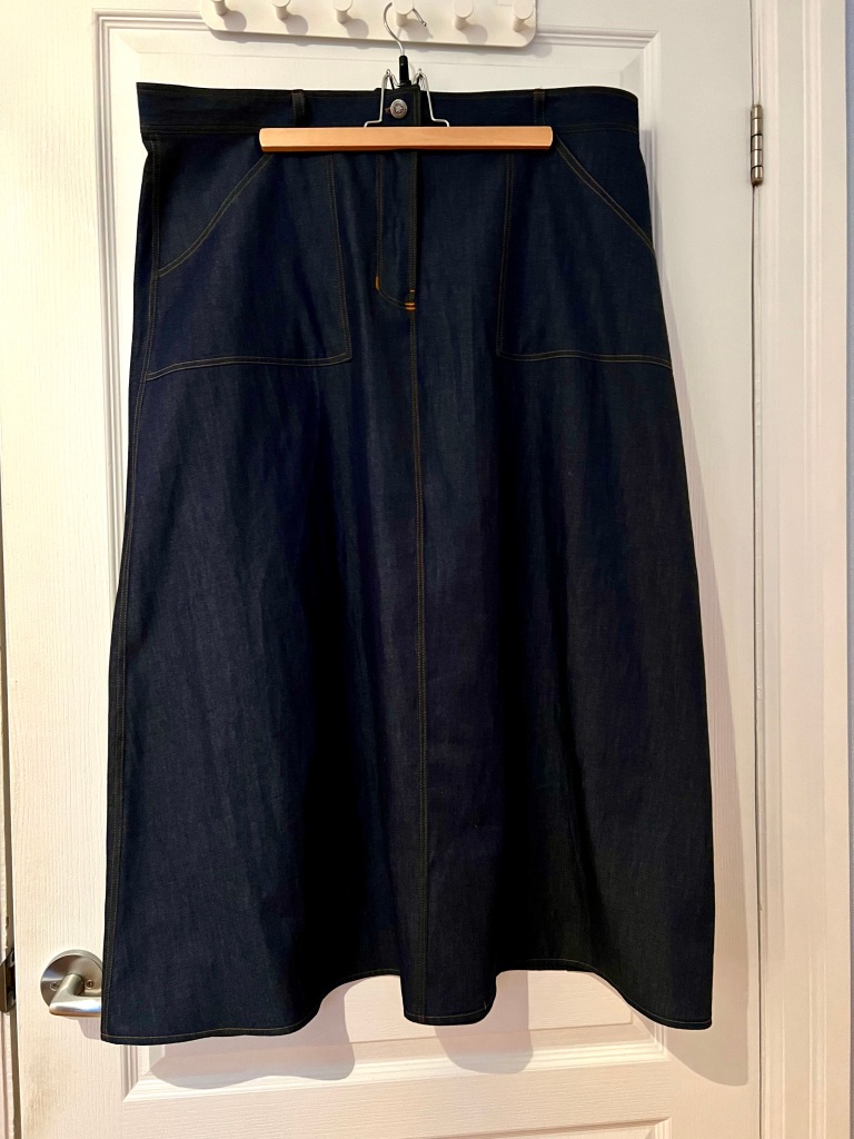 Vintage 80s Pants: Late 80s or early 90s -Lawman- Womens slightly faded  blue cotton denim highwaisted denim jeans pants with zipper fly closure  with button. Front scoop pockets and no rear pockets.
